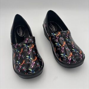 Skechers Black Flats‎ with Multicolor Design